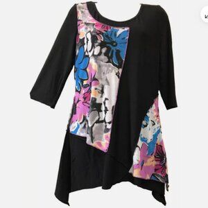 Nwt SACRED THREADS black floral applique sharkbite knit TOP TUNIC S M